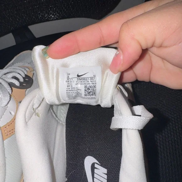 Nike White and Tan Sneakers - Picture 4 of 4